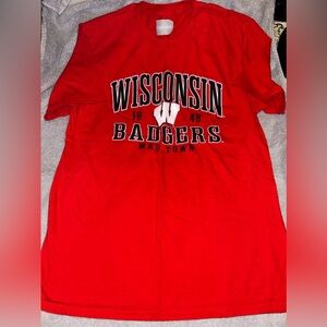 Wisconsin Badgers T-shirt. Size large